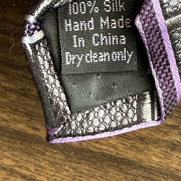 Pronto Uomo Men's Neck Tie 100% Silk Purple and Black Classic 60" - Picture 7 of 7